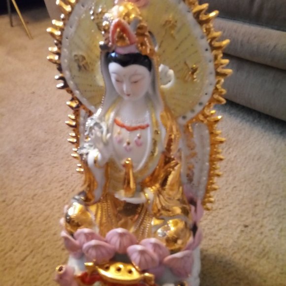 Collectibles - Picture 11 of 16